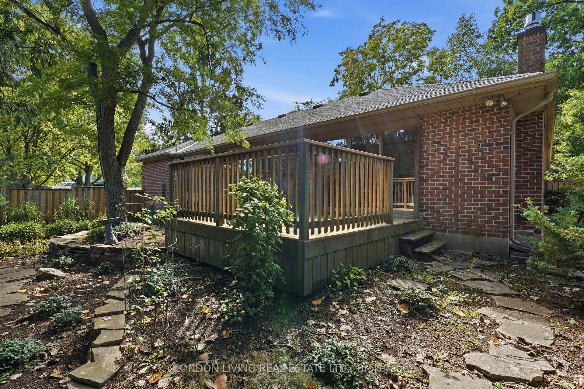 Photo 48 of 181 Timber Drive, London, South B — HOMEH