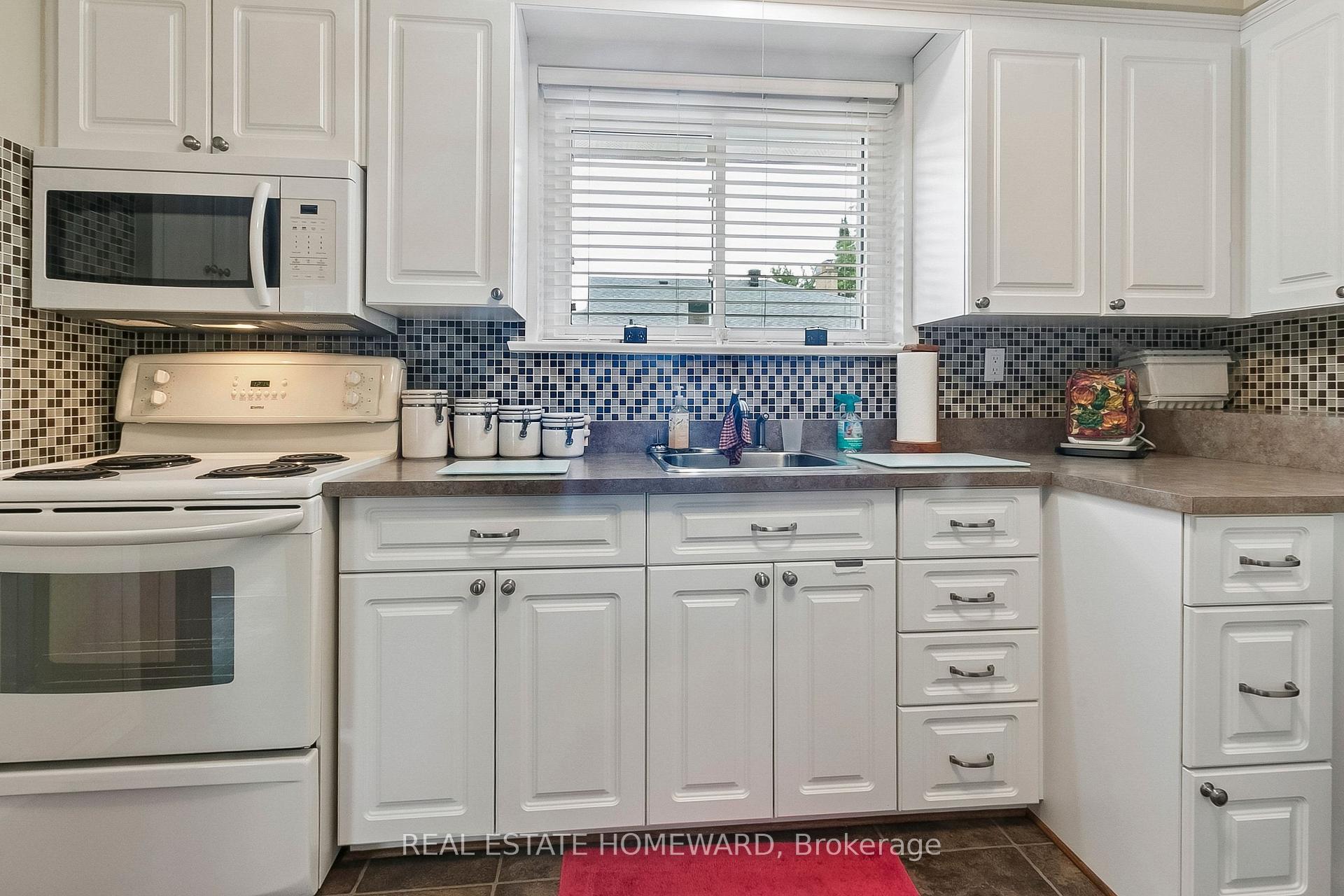 Photo 11 of 94 Rochman Boulevard, Scarborough, Woburn — HOMEH