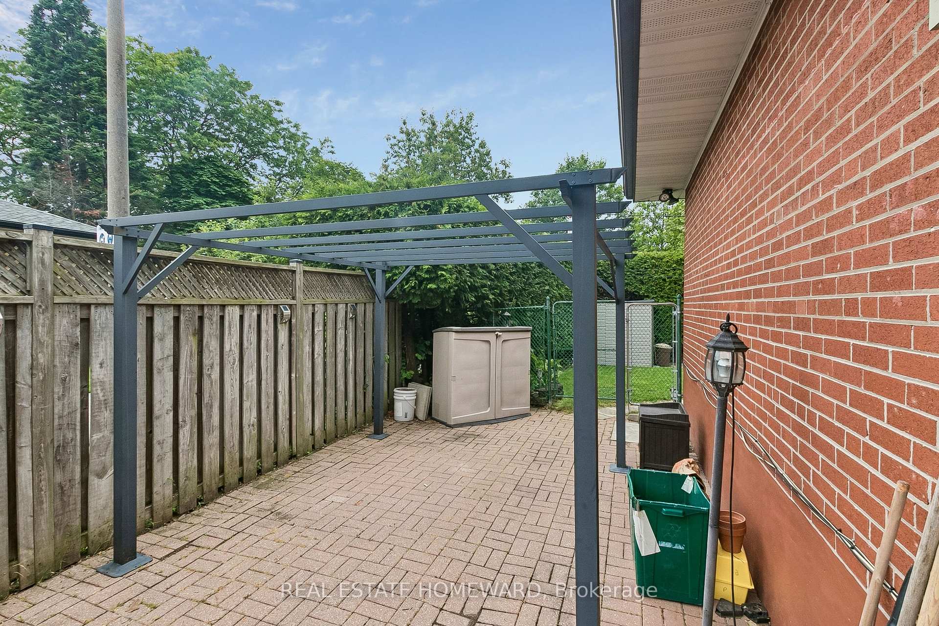 Photo 36 of 94 Rochman Boulevard, Scarborough, Woburn — HOMEH