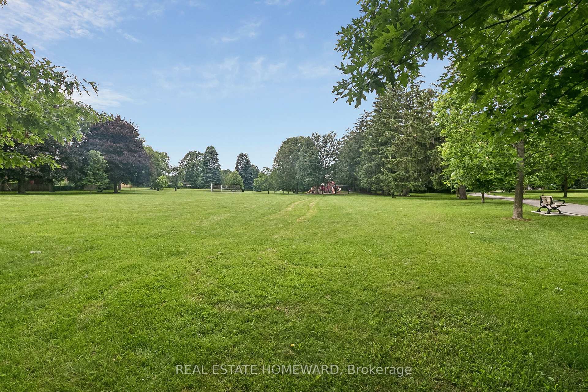 Photo 39 of 94 Rochman Boulevard, Scarborough, Woburn — HOMEH