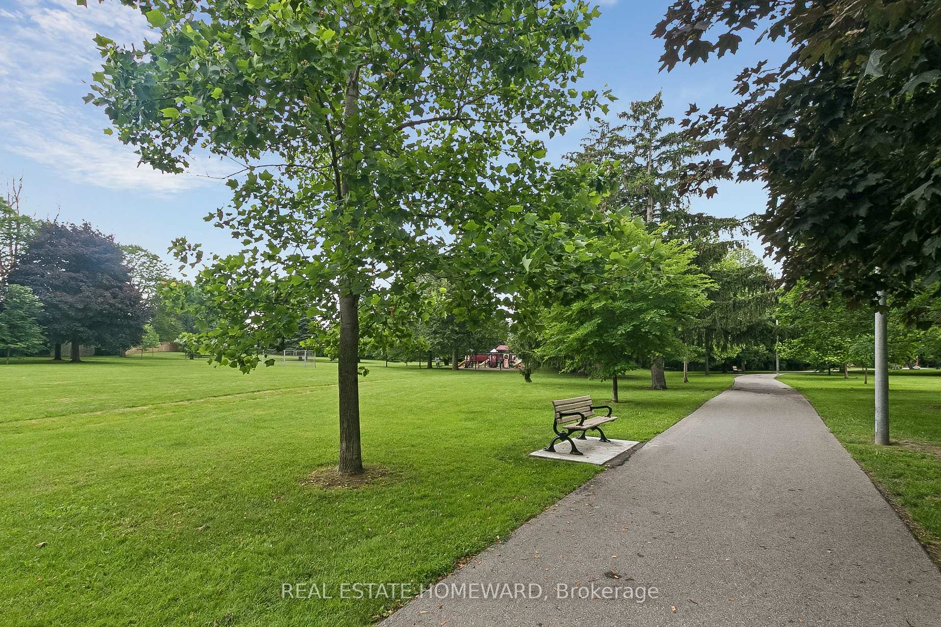 Photo 40 of 94 Rochman Boulevard, Scarborough, Woburn — HOMEH