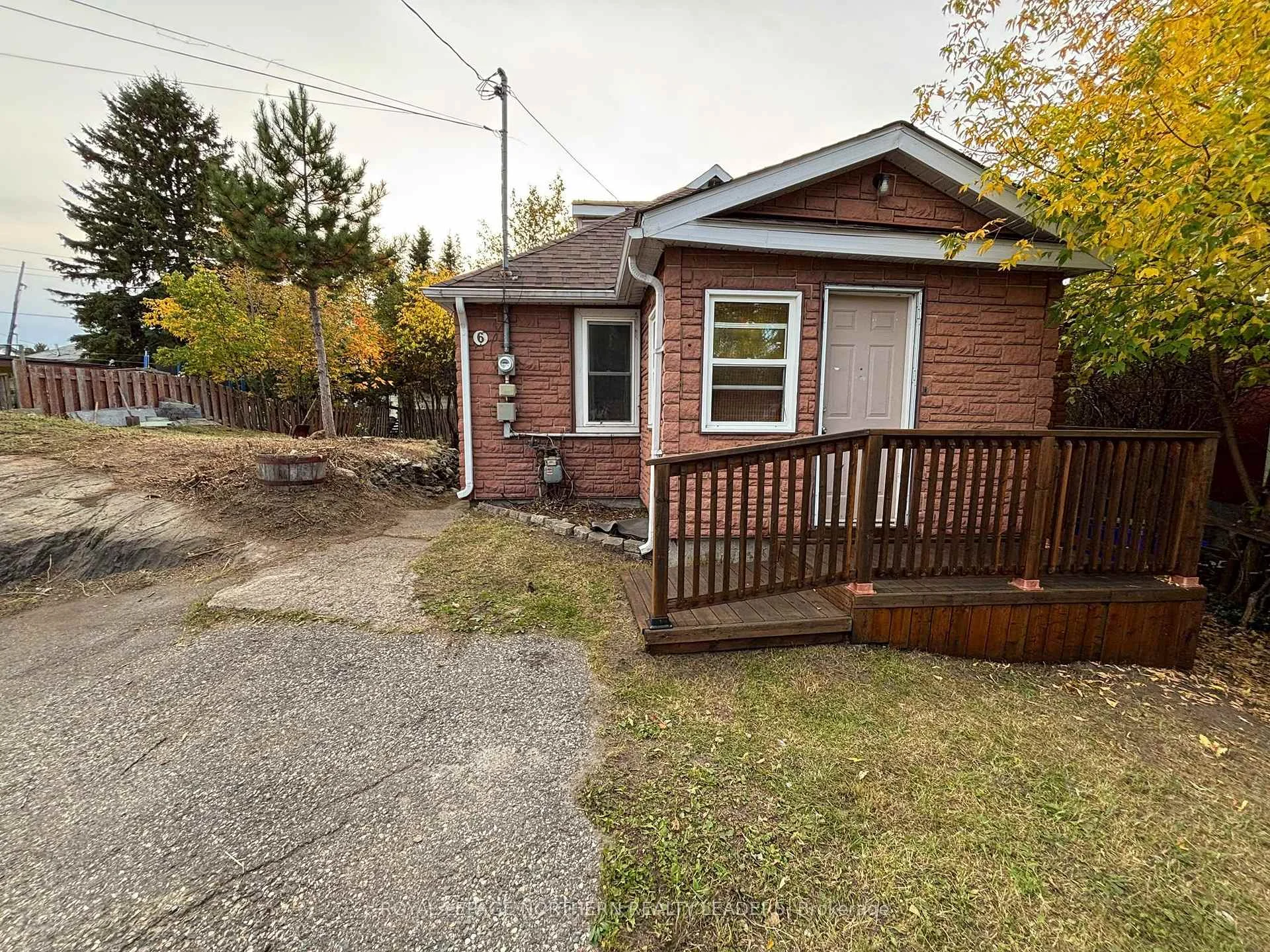 Photo 6 of 6 Boundary Lane, Timmins, SCH - Main Area — HOMEH