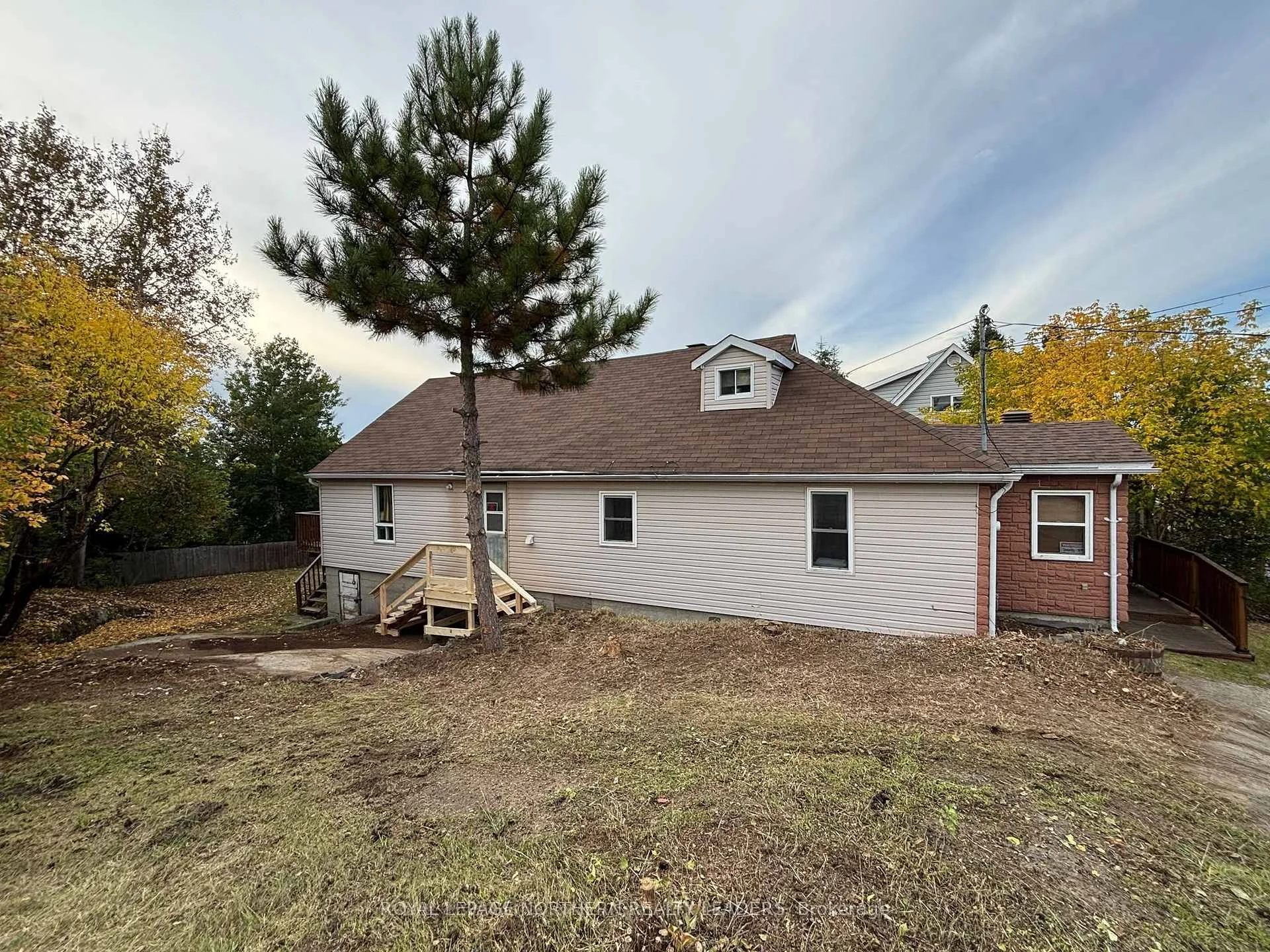Photo 17 of 6 Boundary Lane, Timmins, SCH - Main Area — HOMEH