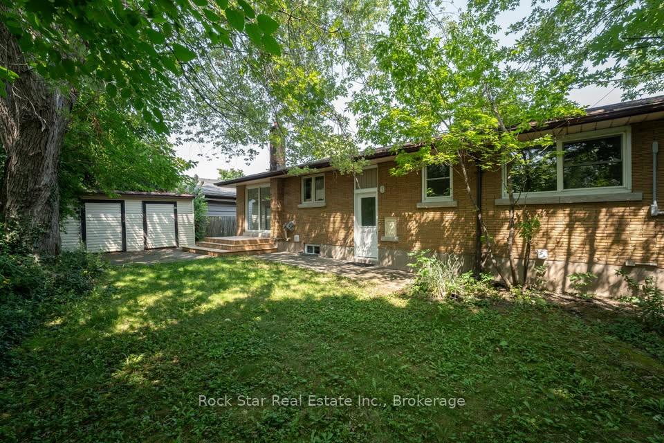 Photo 1 of Unit Lower, 10 Cullen Drive, St. Catharines, Glendale/Glenridge — HOMEH