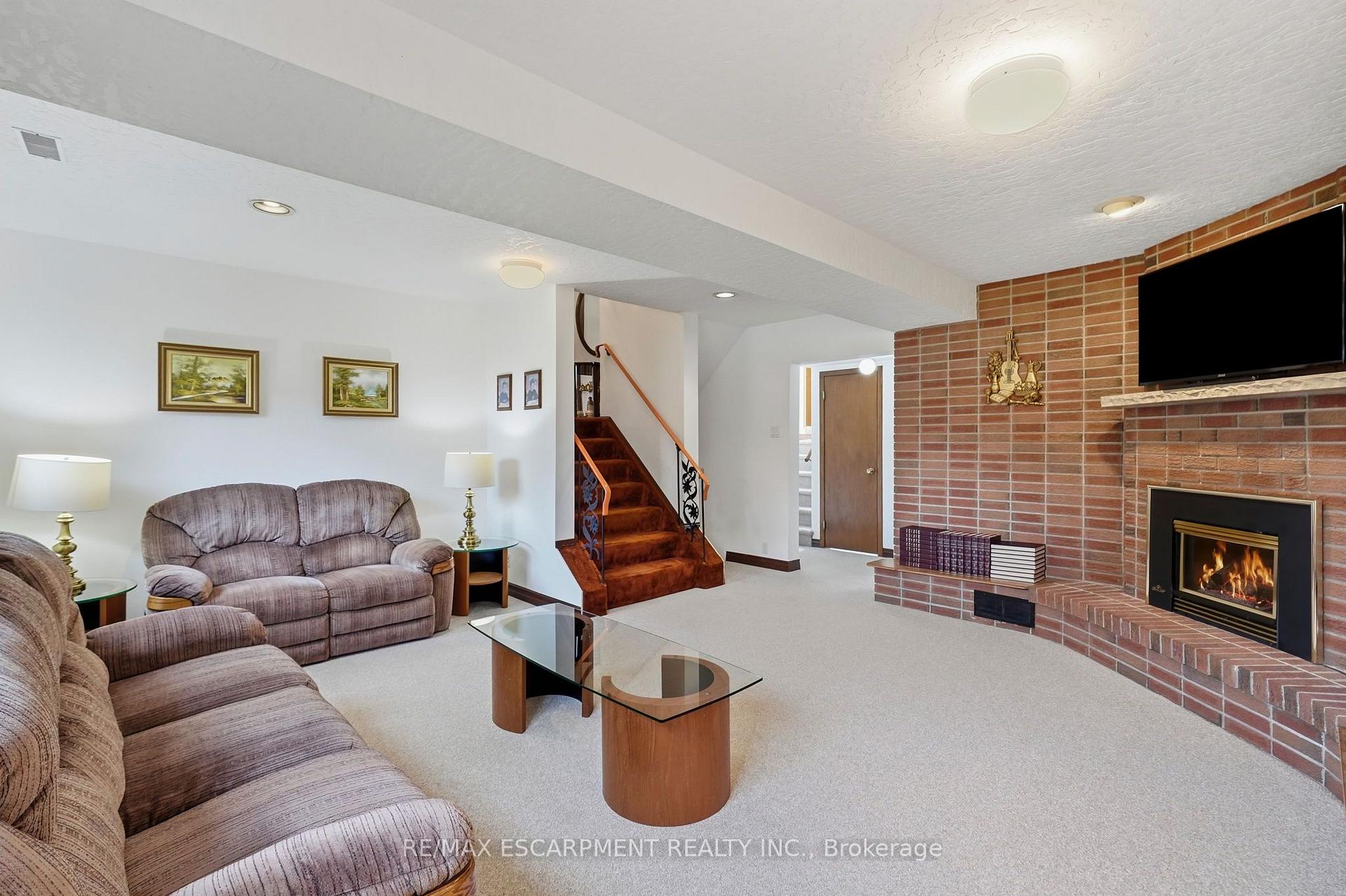 Photo 25 of 8 Norbert Street, Kitchener, Bridgeport — HOMEH