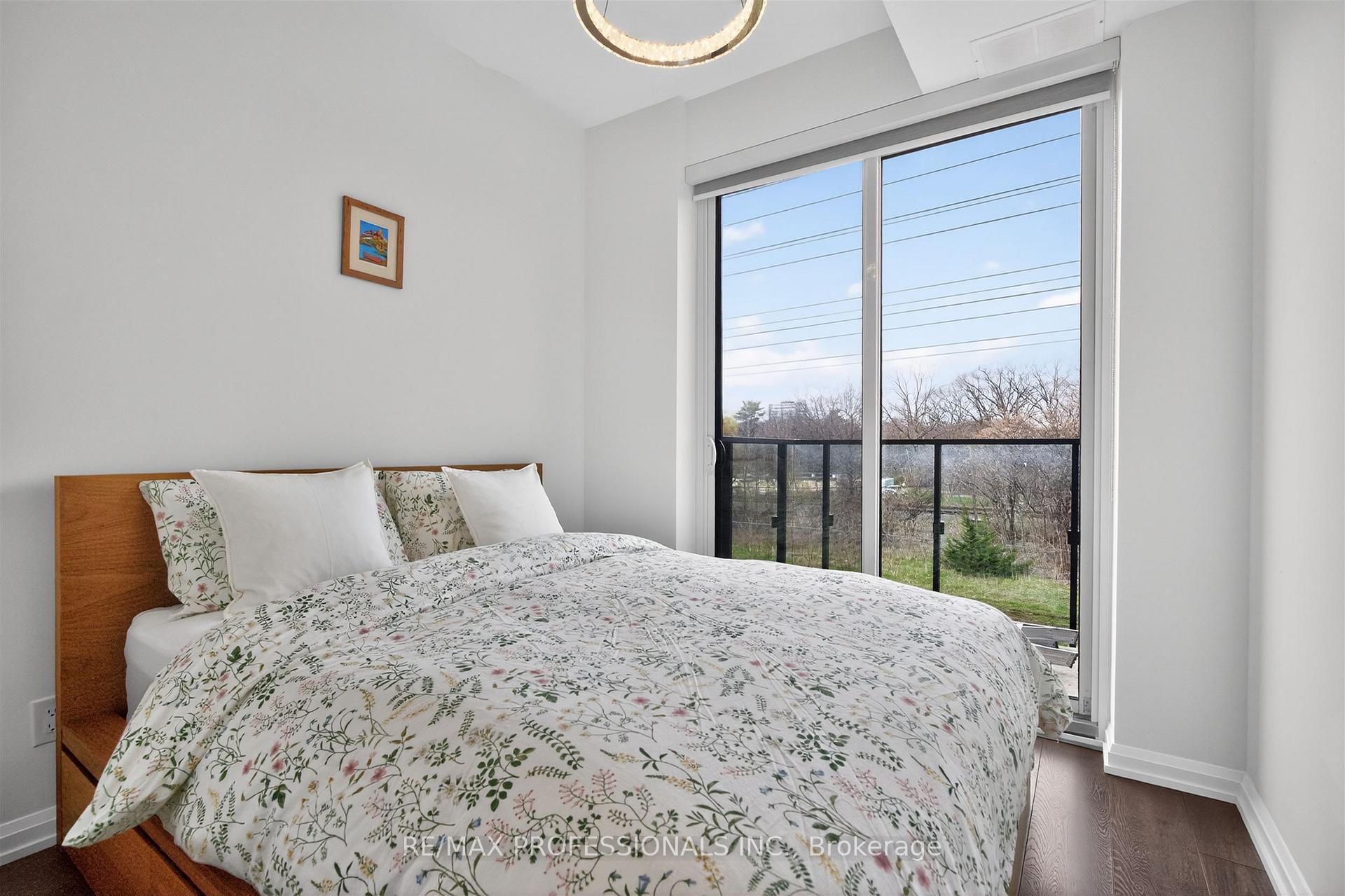 Photo 13 of Unit TH48, 10 Brin Drive, Etobicoke, Edenbridge-Humber Valley — HOMEH