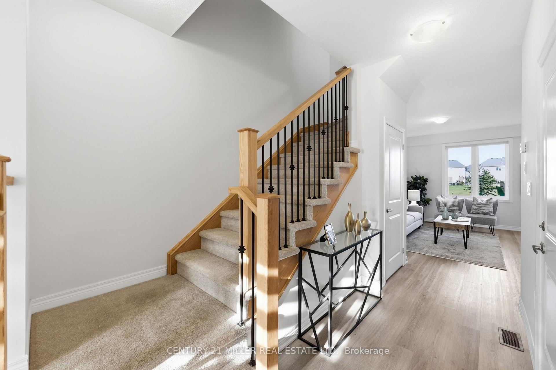 Photo 9 of 10 Linden Park Lane, Hamilton, Hill Park — HOMEH
