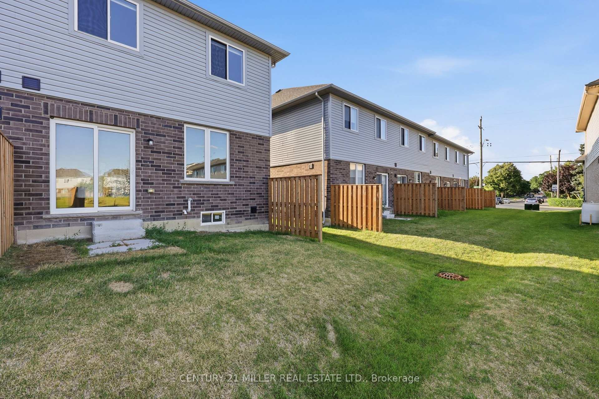 Photo 35 of 10 Linden Park Lane, Hamilton, Hill Park — HOMEH