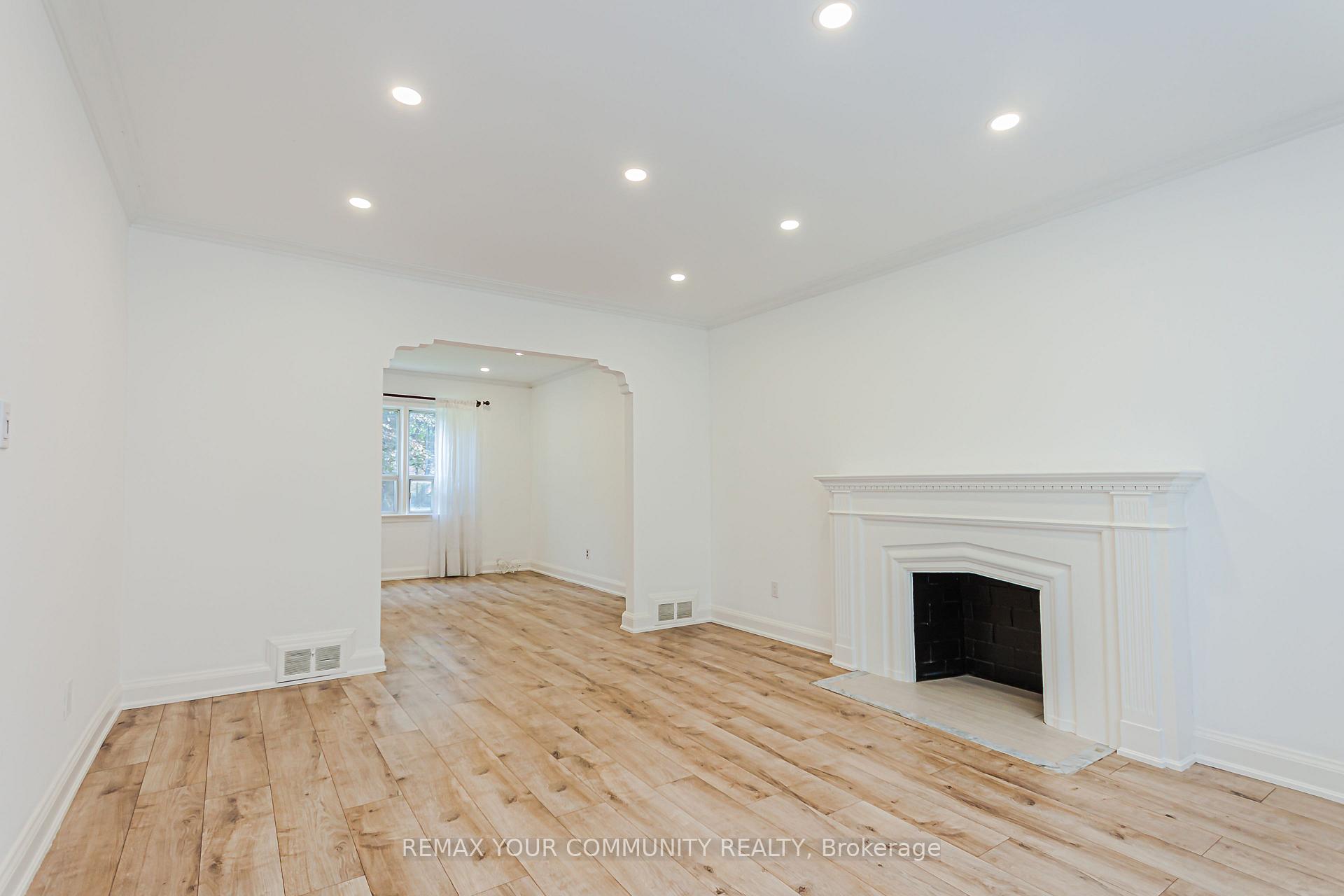 Photo 4 of 53 Raeburn Avenue, North York, Lansing-Westgate — HOMEH