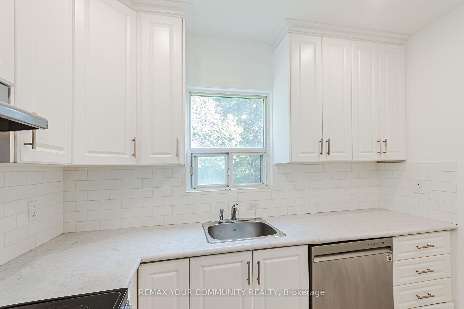 Photo 6 of 53 Raeburn Avenue, North York, Lansing-Westgate — HOMEH