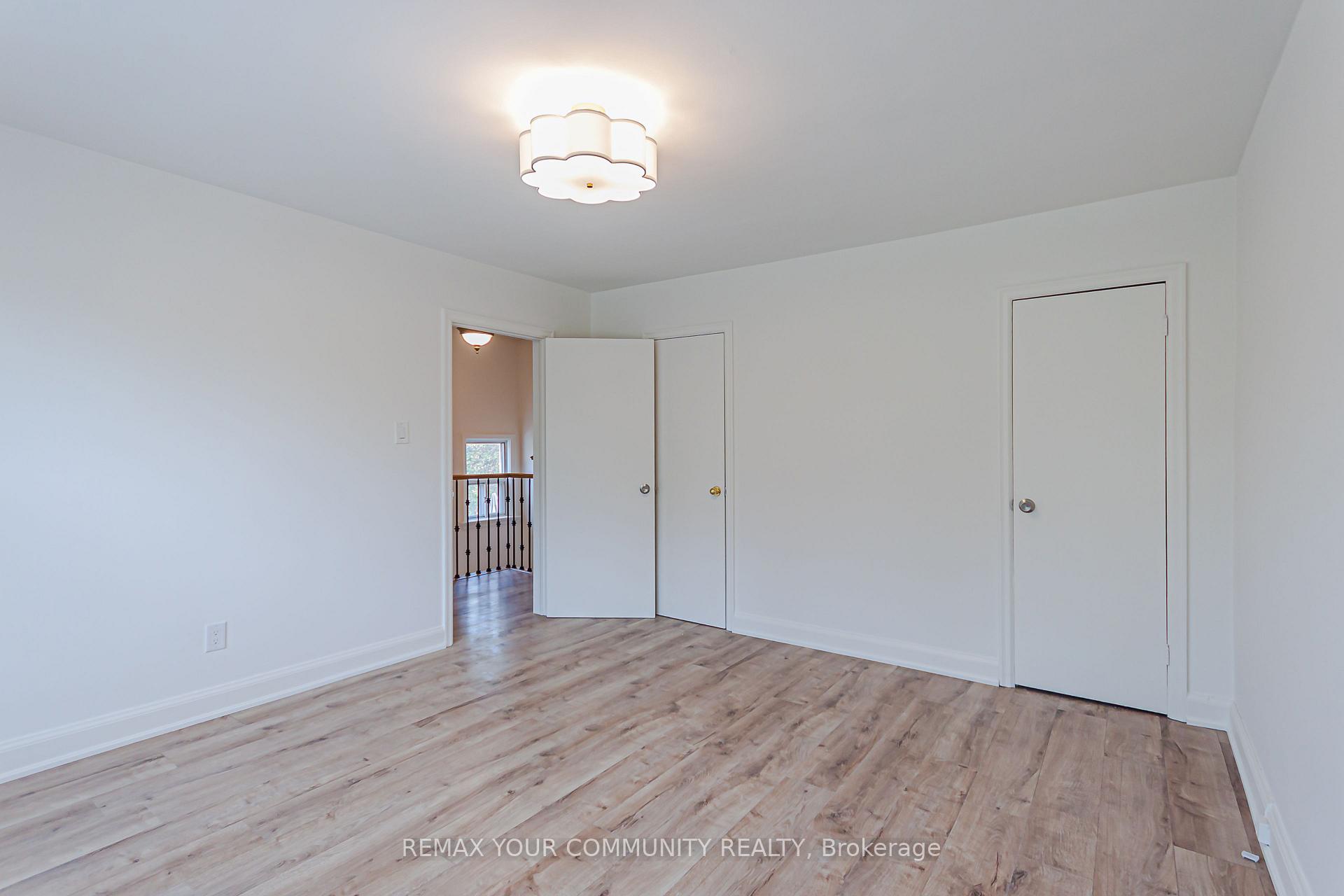 Photo 16 of 53 Raeburn Avenue, North York, Lansing-Westgate — HOMEH
