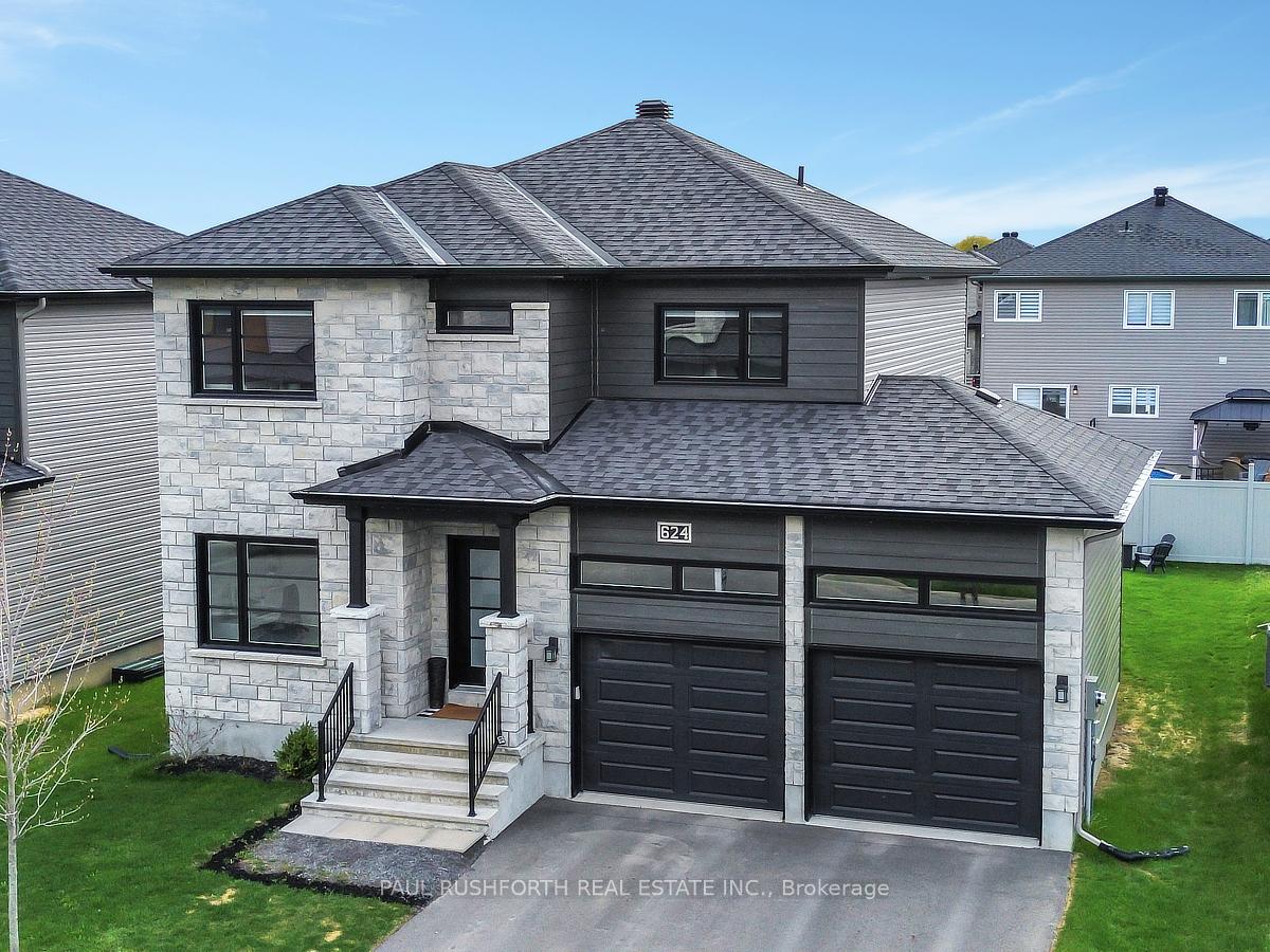 Photo 2 of 624 Geneva Crescent, Russell, Embrun — HOMEH