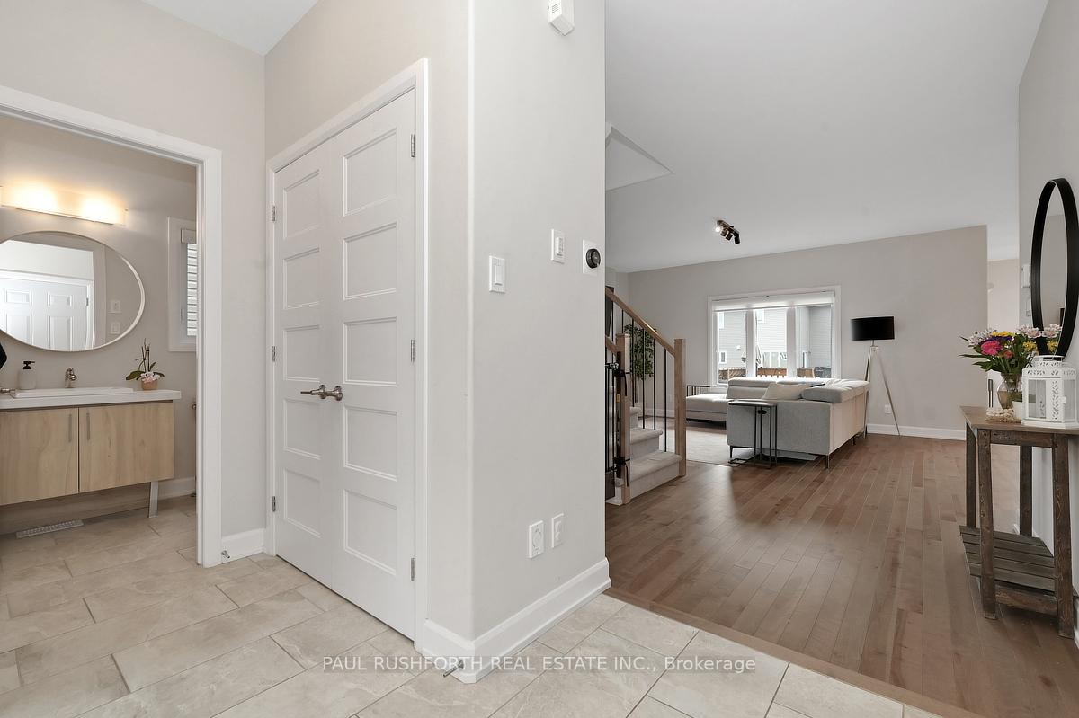 Photo 4 of 624 Geneva Crescent, Russell, Embrun — HOMEH
