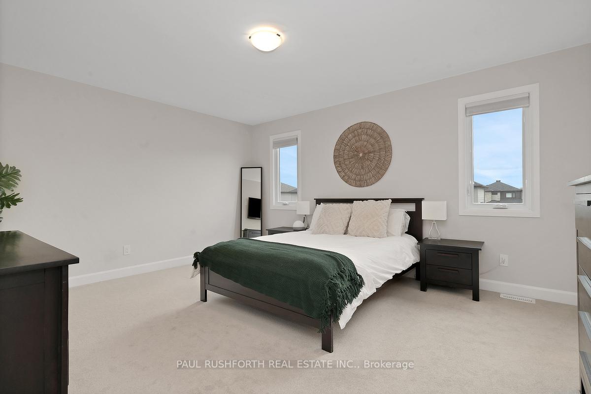 Photo 19 of 624 Geneva Crescent, Russell, Embrun — HOMEH