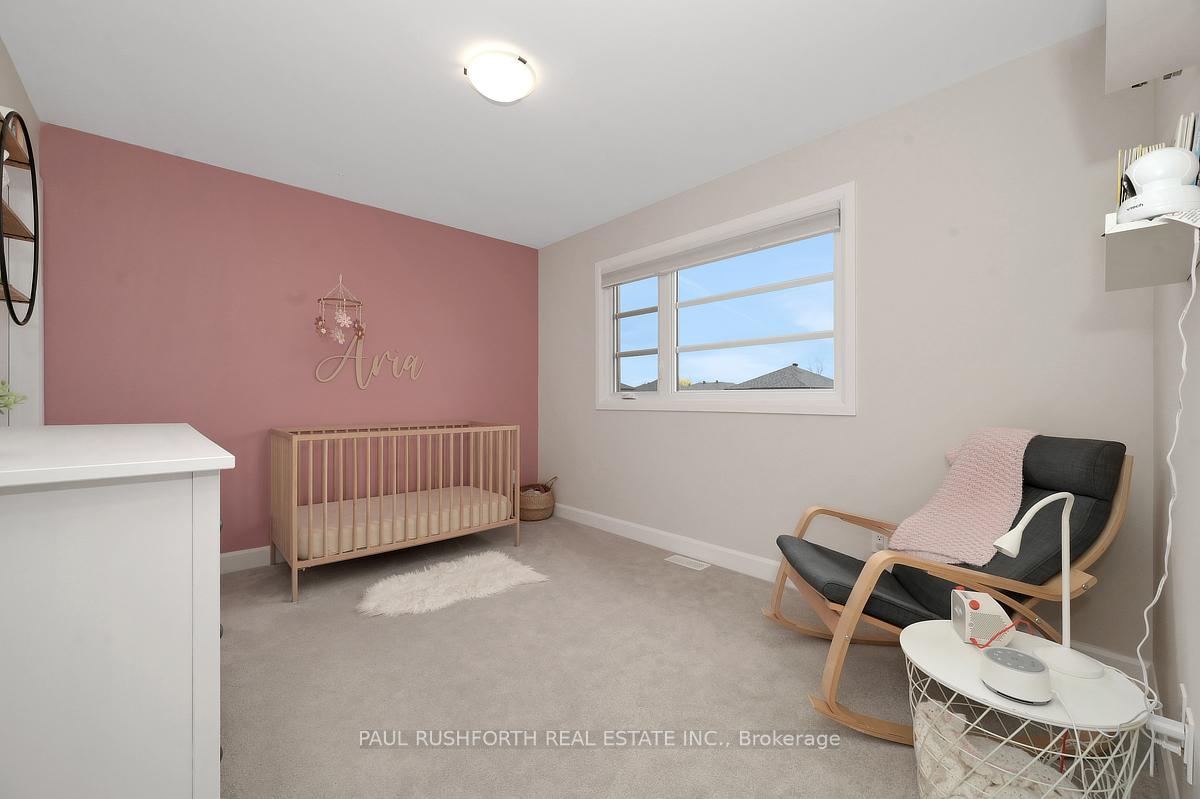 Photo 23 of 624 Geneva Crescent, Russell, Embrun — HOMEH
