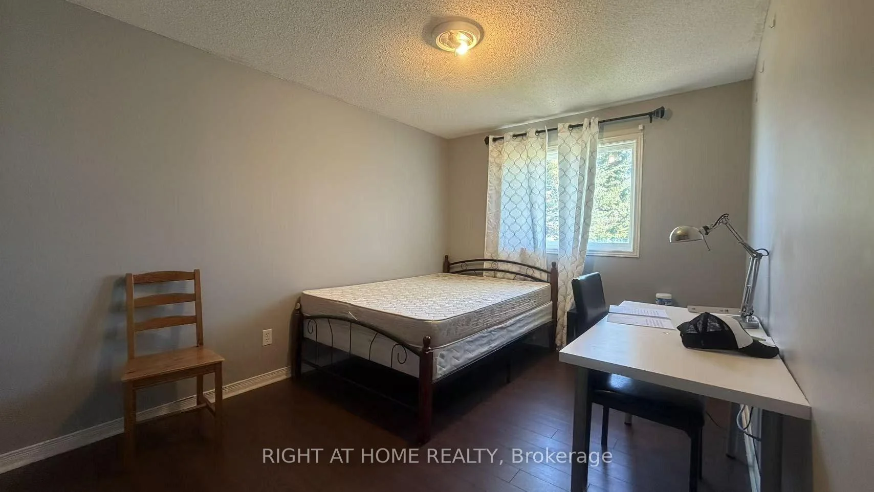 Photo 18 of 271 Fleming Drive, London, East D — HOMEH