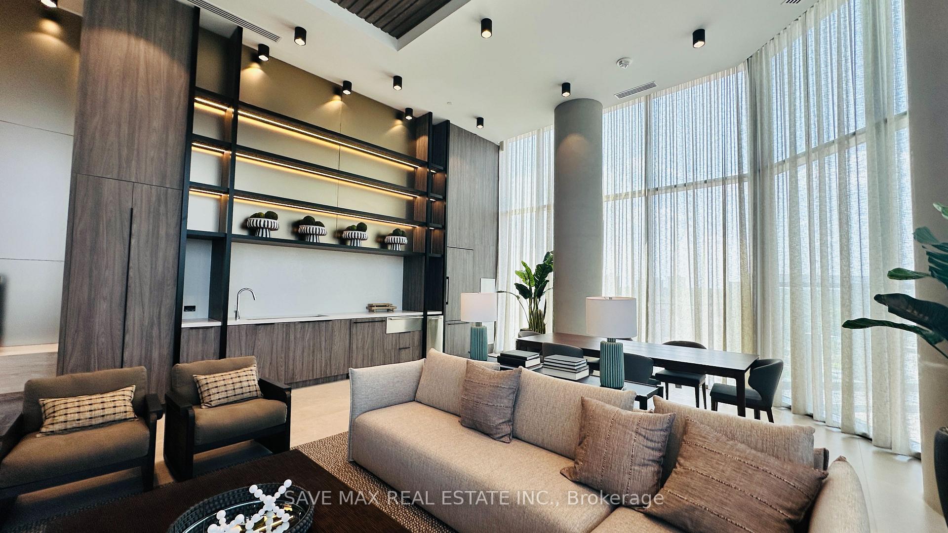 Photo 4 of Unit 1613, 6 Flavelle Trail, Vaughan, Steeles West Industrial — HOMEH