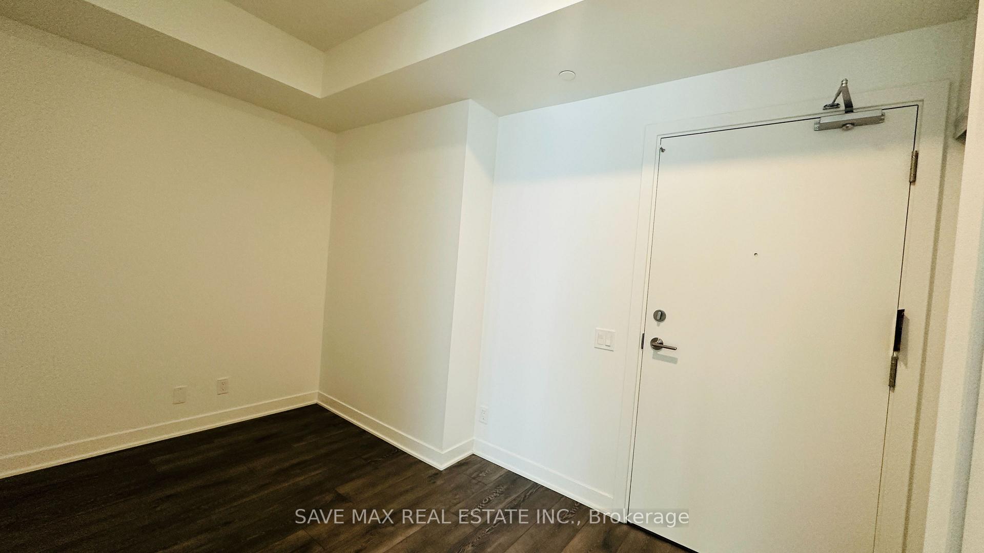 Photo 10 of Unit 1613, 6 Flavelle Trail, Vaughan, Steeles West Industrial — HOMEH