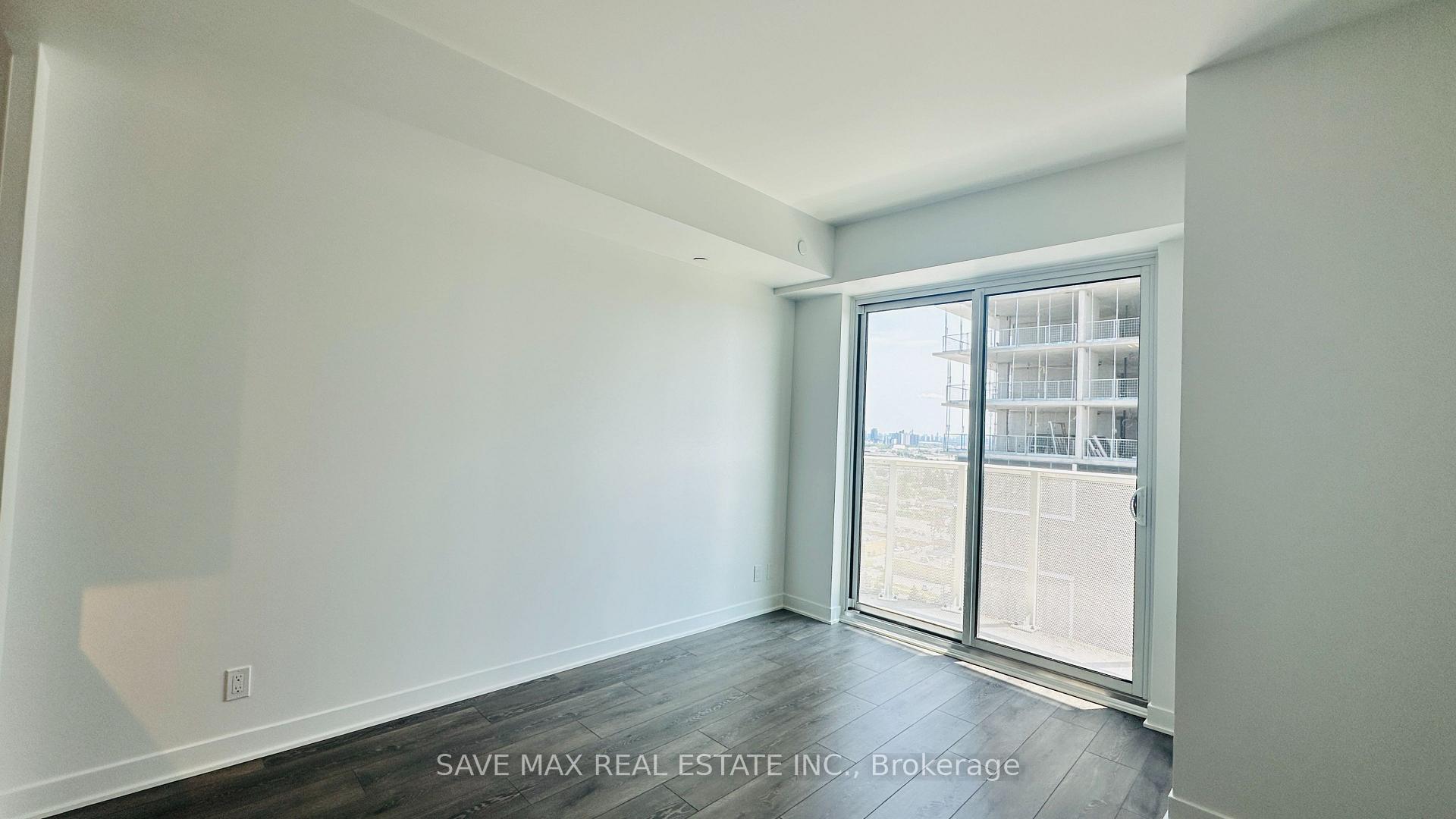 Photo 16 of Unit 1613, 6 Flavelle Trail, Vaughan, Steeles West Industrial — HOMEH