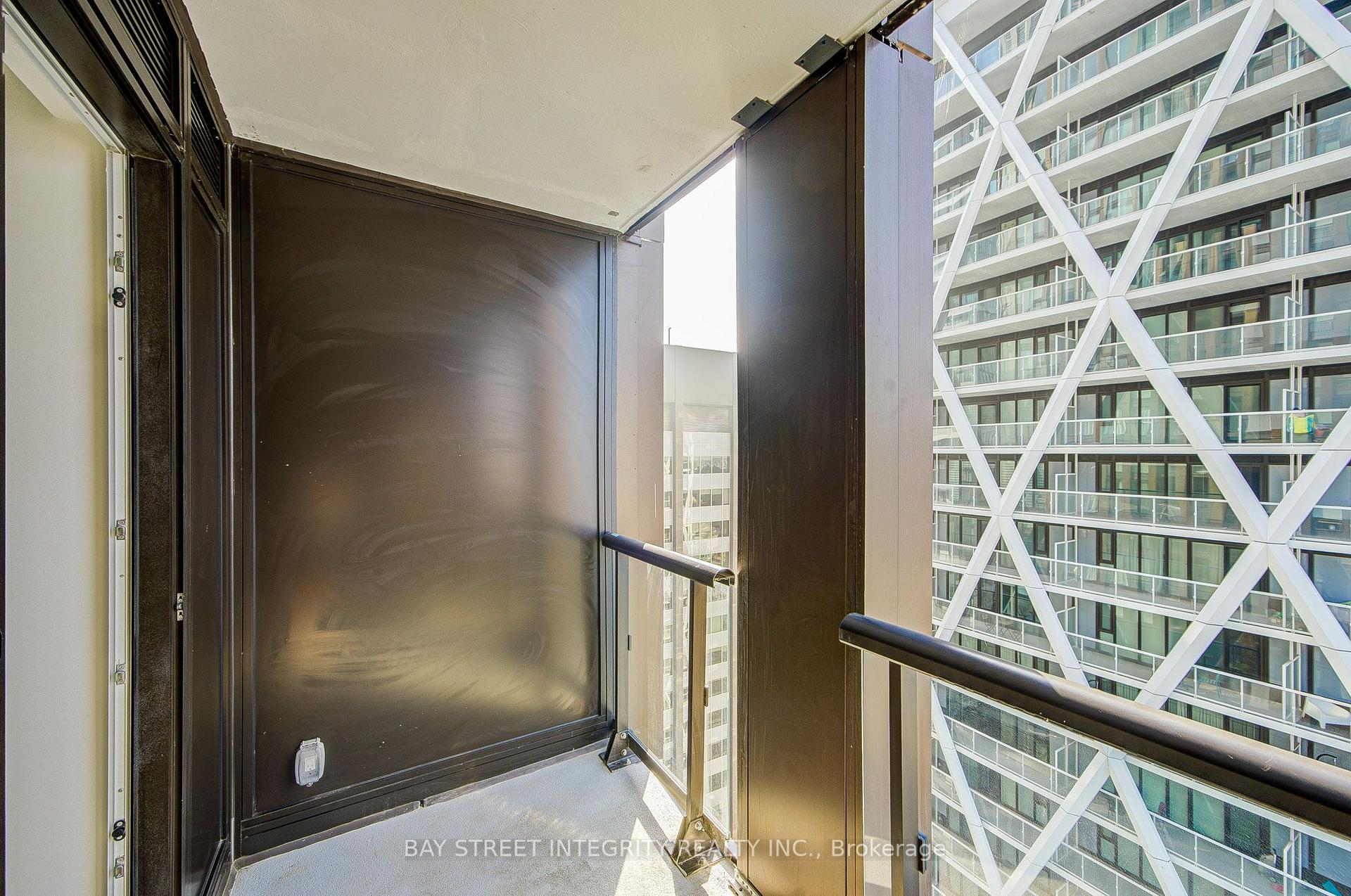 Photo 33 of Unit 2907, 238 Simcoe Street, Toronto, Kensington-Chinatown — HOMEH