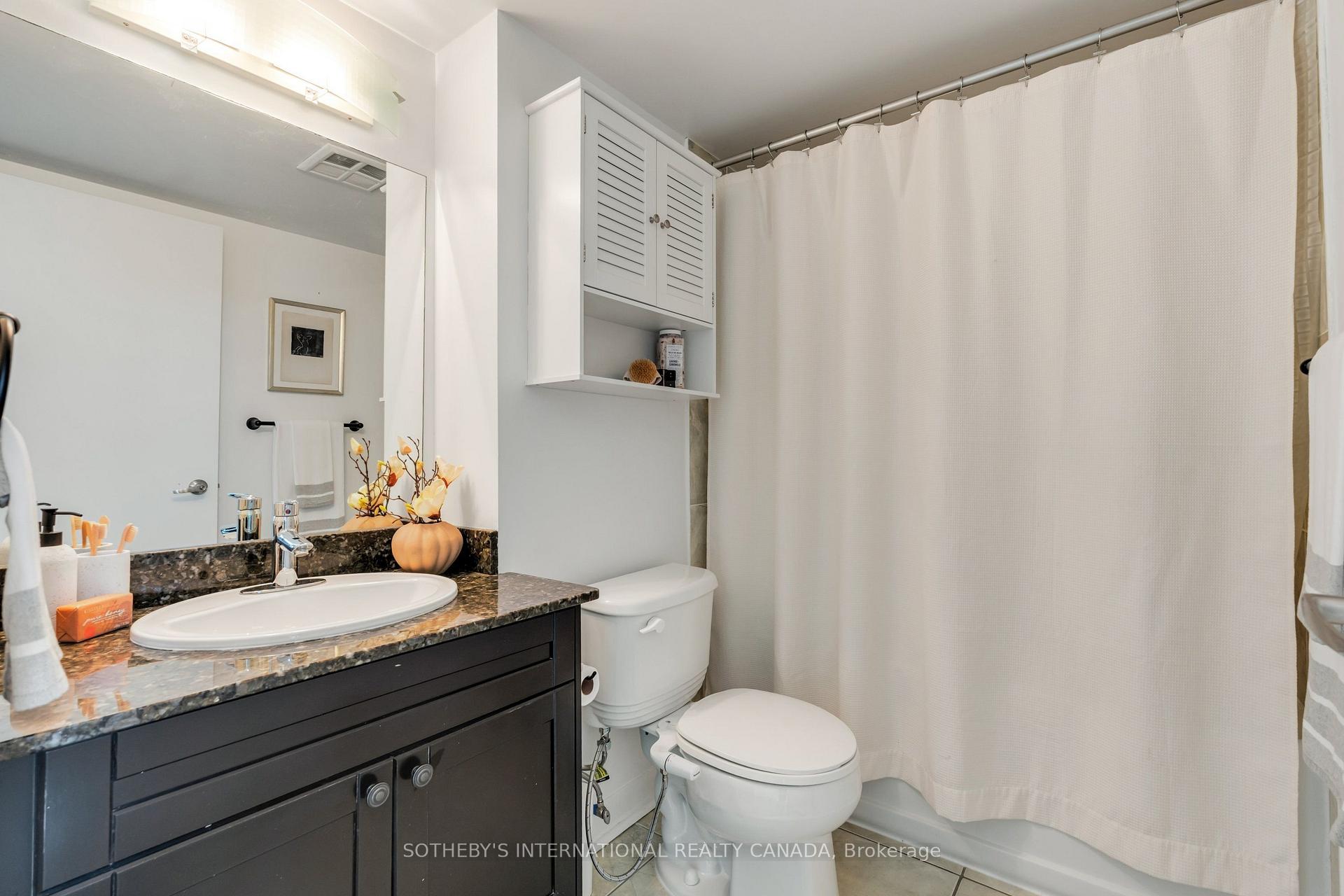 Photo 9 of Unit 1015, 600 Fleet Street, Toronto, Niagara — HOMEH