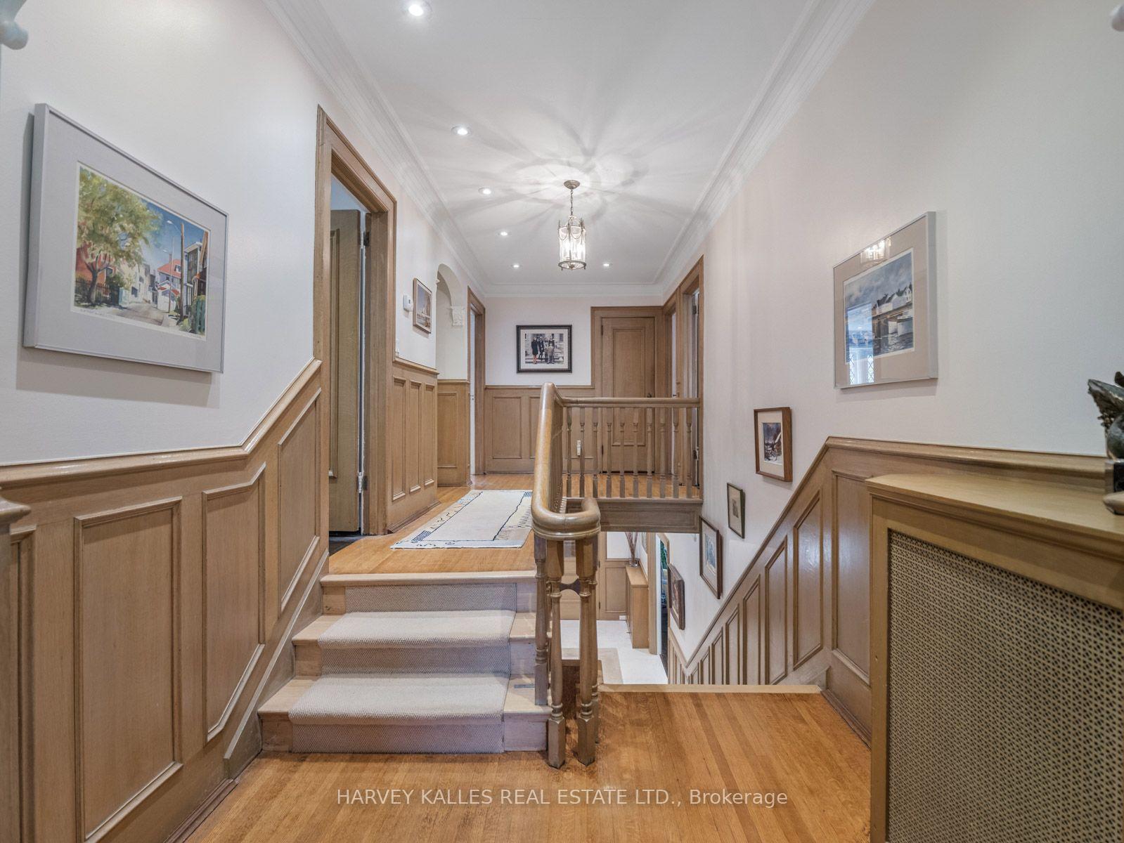 Photo 12 of 14 Dewbourne Avenue, Toronto, Forest Hill South — HOMEH