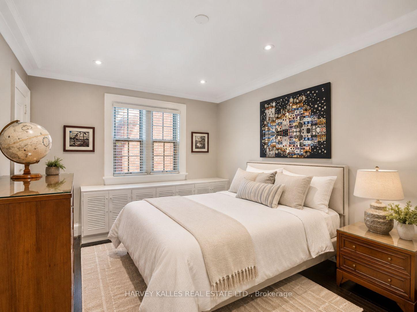 Photo 20 of 14 Dewbourne Avenue, Toronto, Forest Hill South — HOMEH