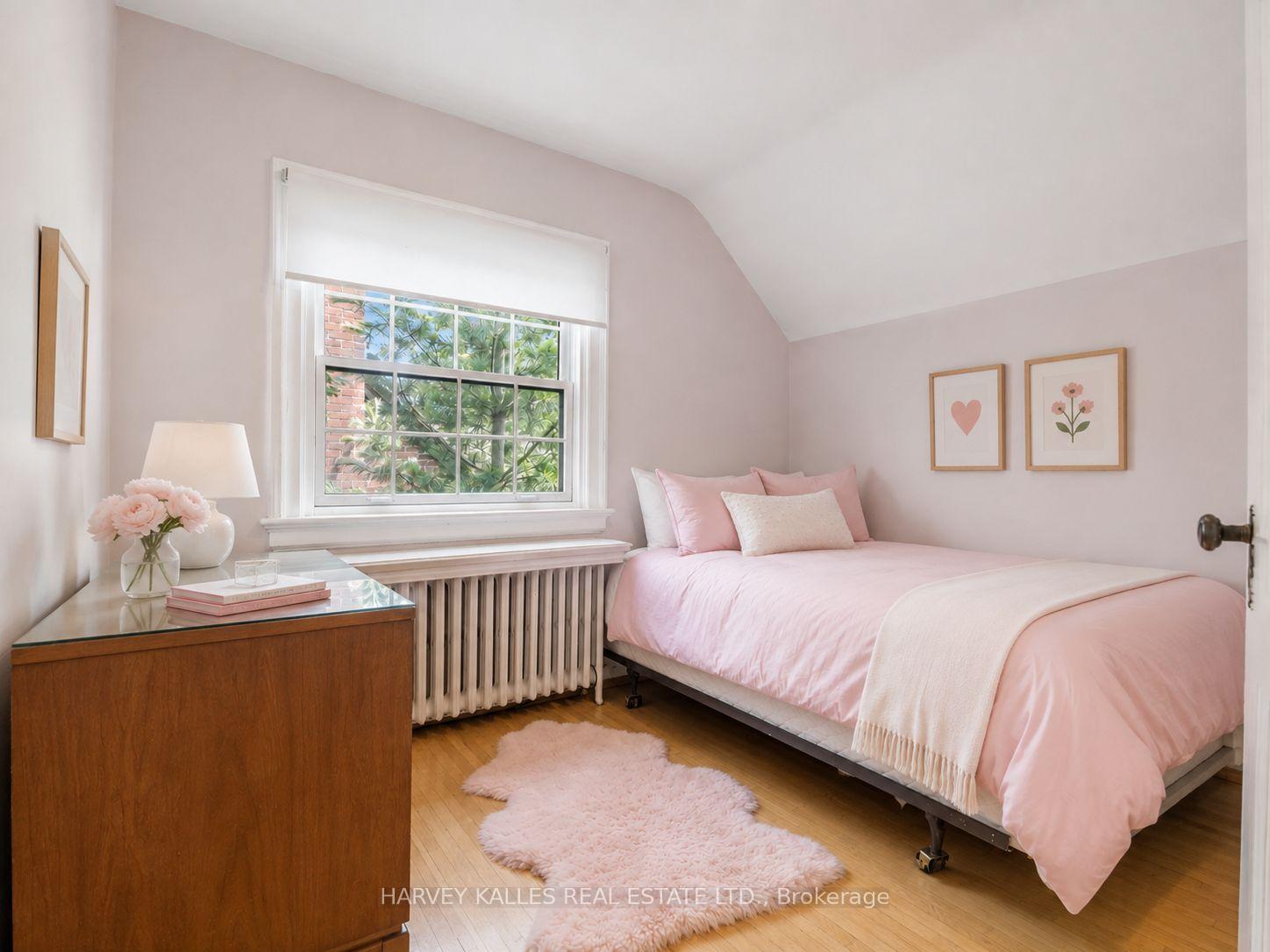 Photo 26 of 14 Dewbourne Avenue, Toronto, Forest Hill South — HOMEH