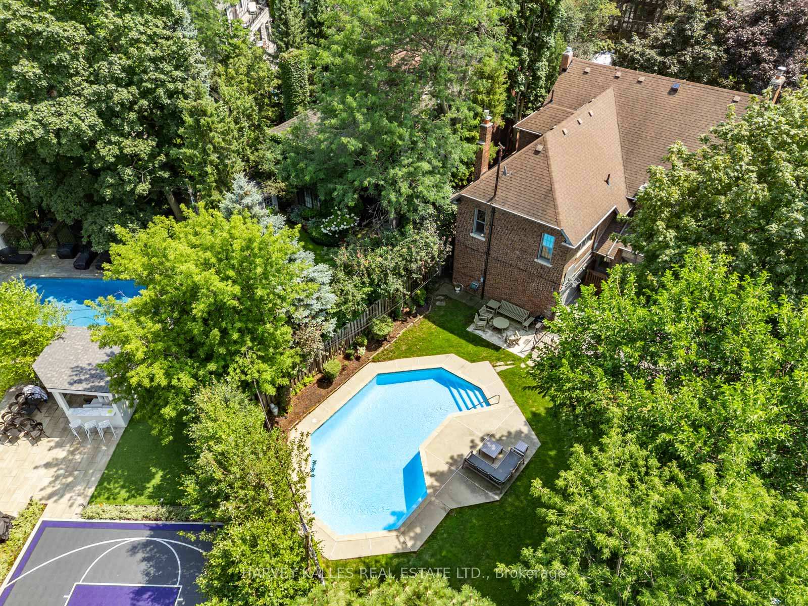 Photo 34 of 14 Dewbourne Avenue, Toronto, Forest Hill South — HOMEH