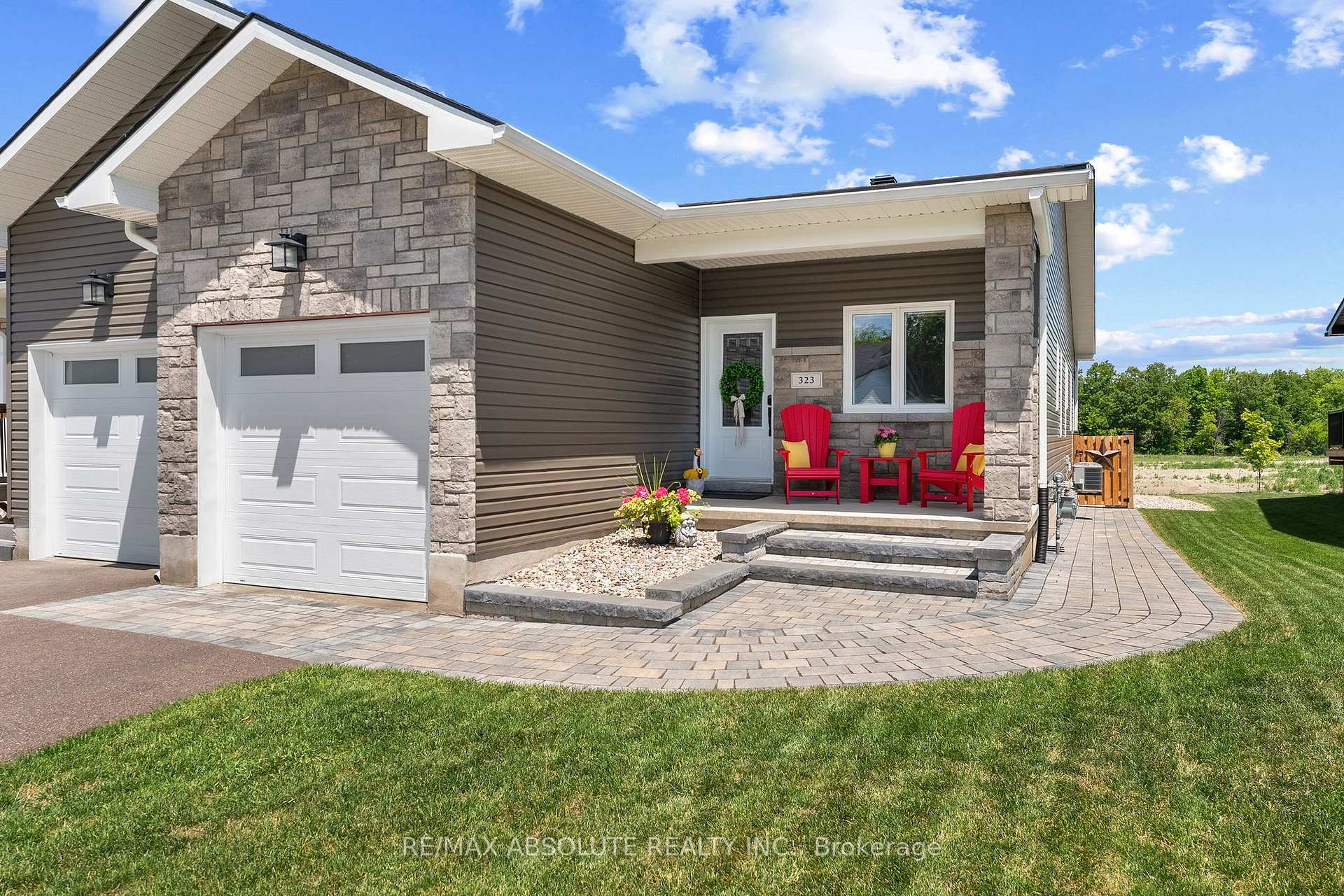 Photo 1 of 323 Forestview Crescent, Renfrew, Renfrew — HOMEH