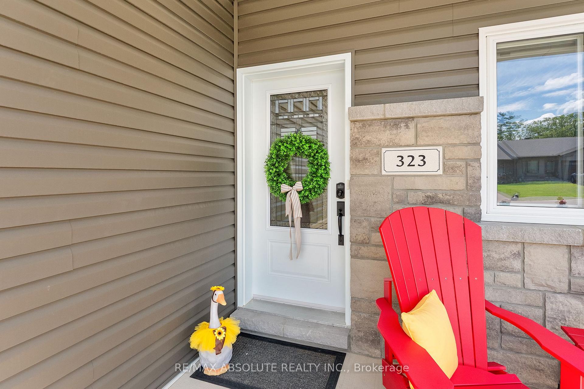 Photo 2 of 323 Forestview Crescent, Renfrew, Renfrew — HOMEH
