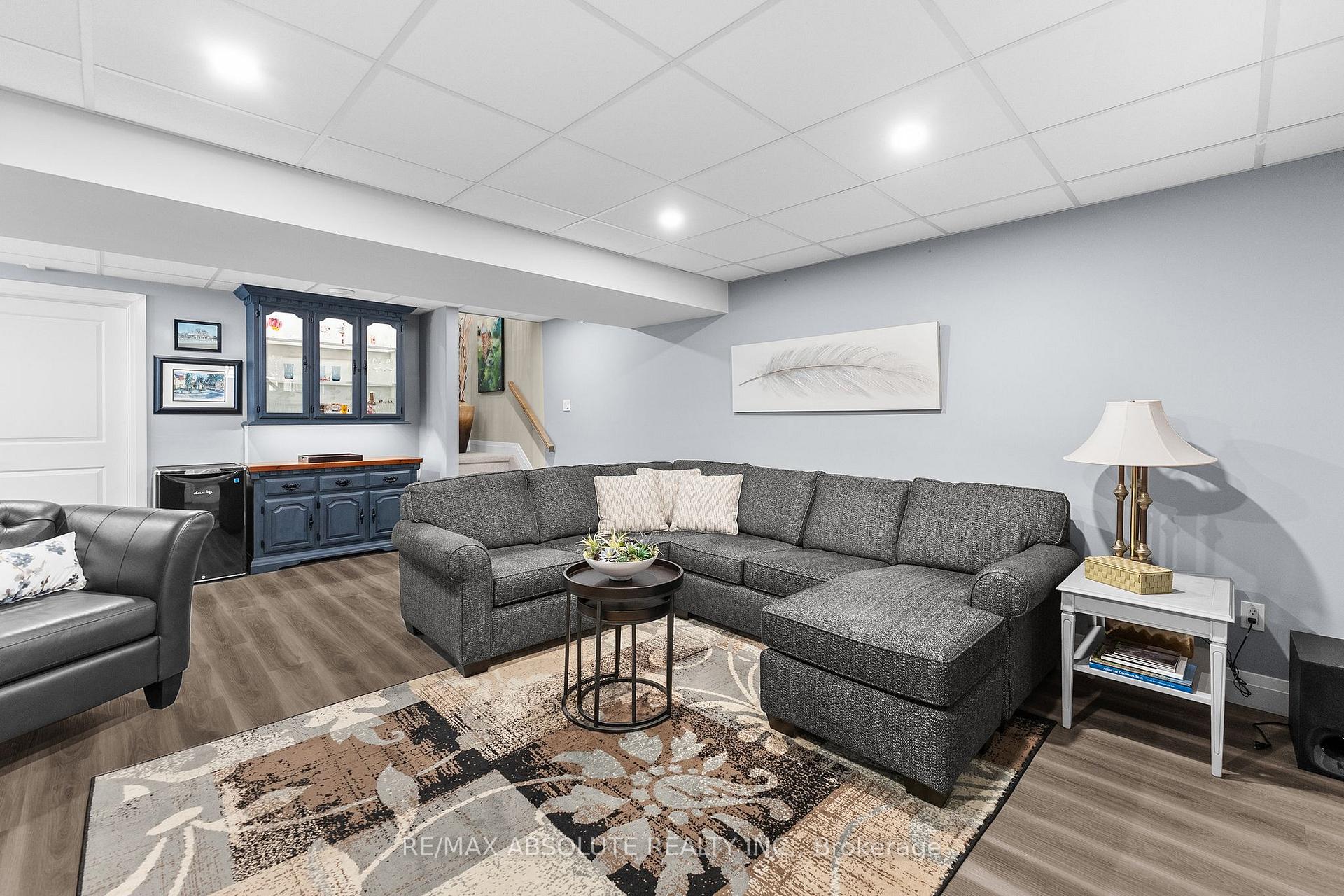 Photo 13 of 323 Forestview Crescent, Renfrew, Renfrew — HOMEH