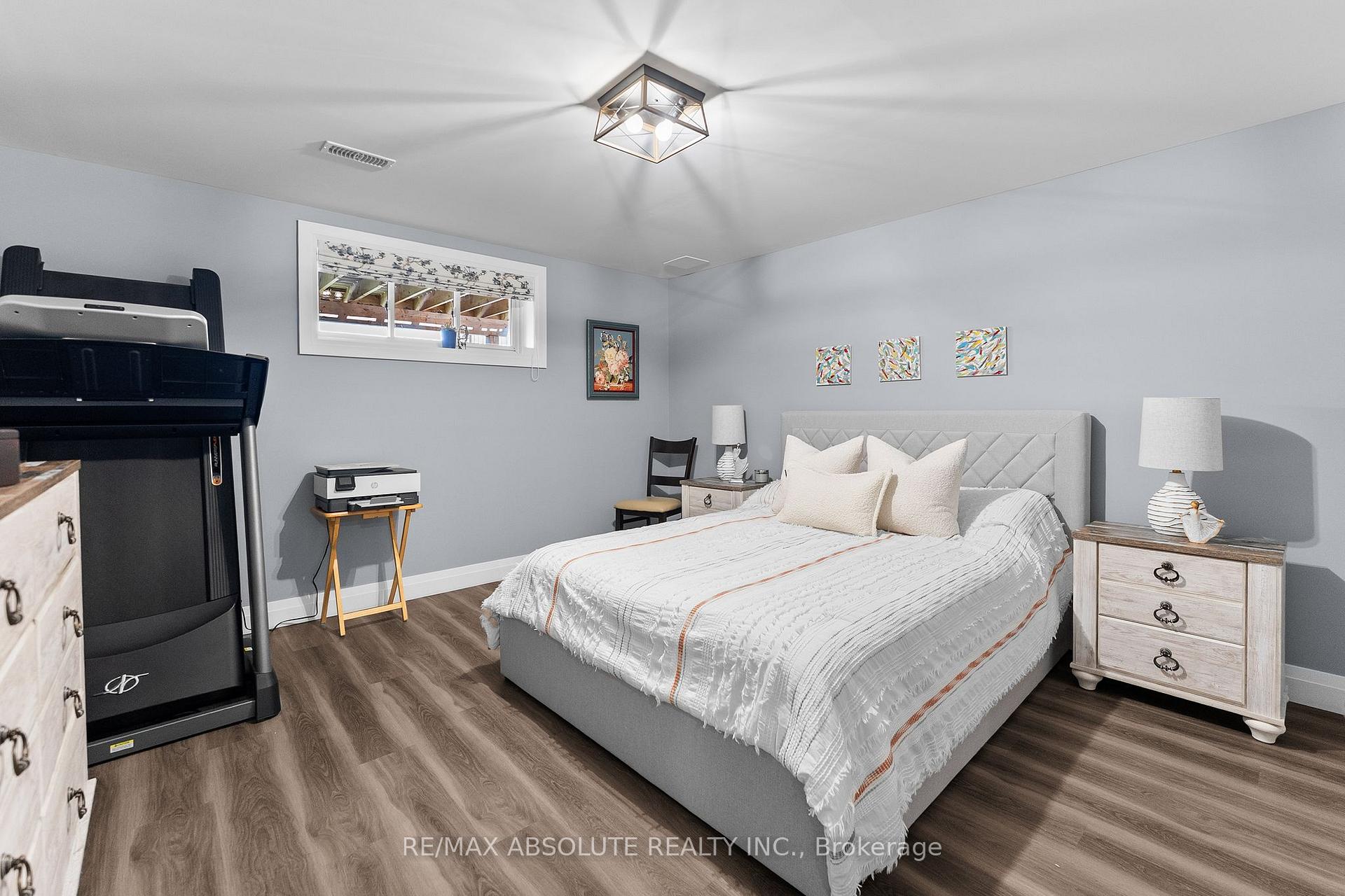 Photo 14 of 323 Forestview Crescent, Renfrew, Renfrew — HOMEH