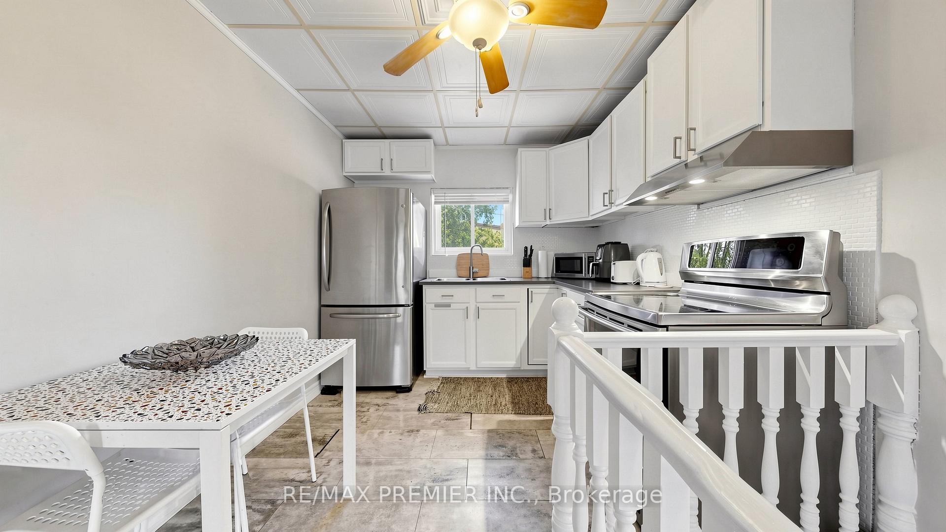 Photo 7 of 27 Cambridge Avenue, Hamilton, Crown Point — HOMEH