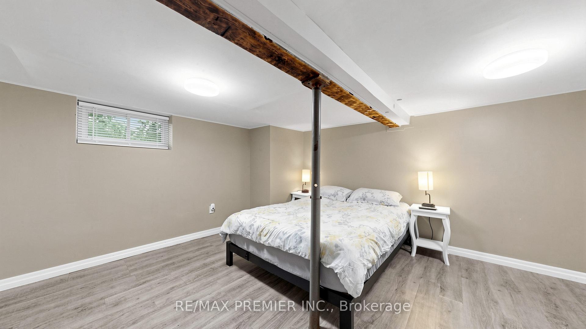 Photo 20 of 27 Cambridge Avenue, Hamilton, Crown Point — HOMEH