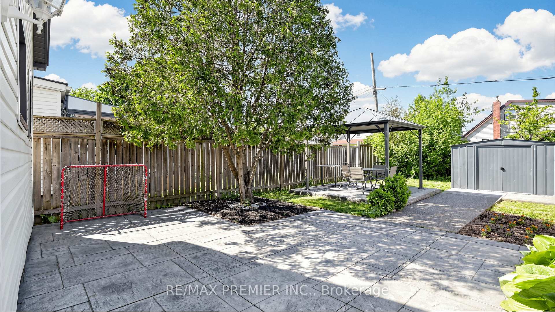 Photo 24 of 27 Cambridge Avenue, Hamilton, Crown Point — HOMEH