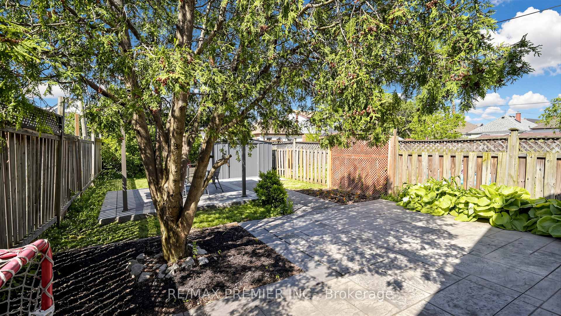 Photo 26 of 27 Cambridge Avenue, Hamilton, Crown Point — HOMEH
