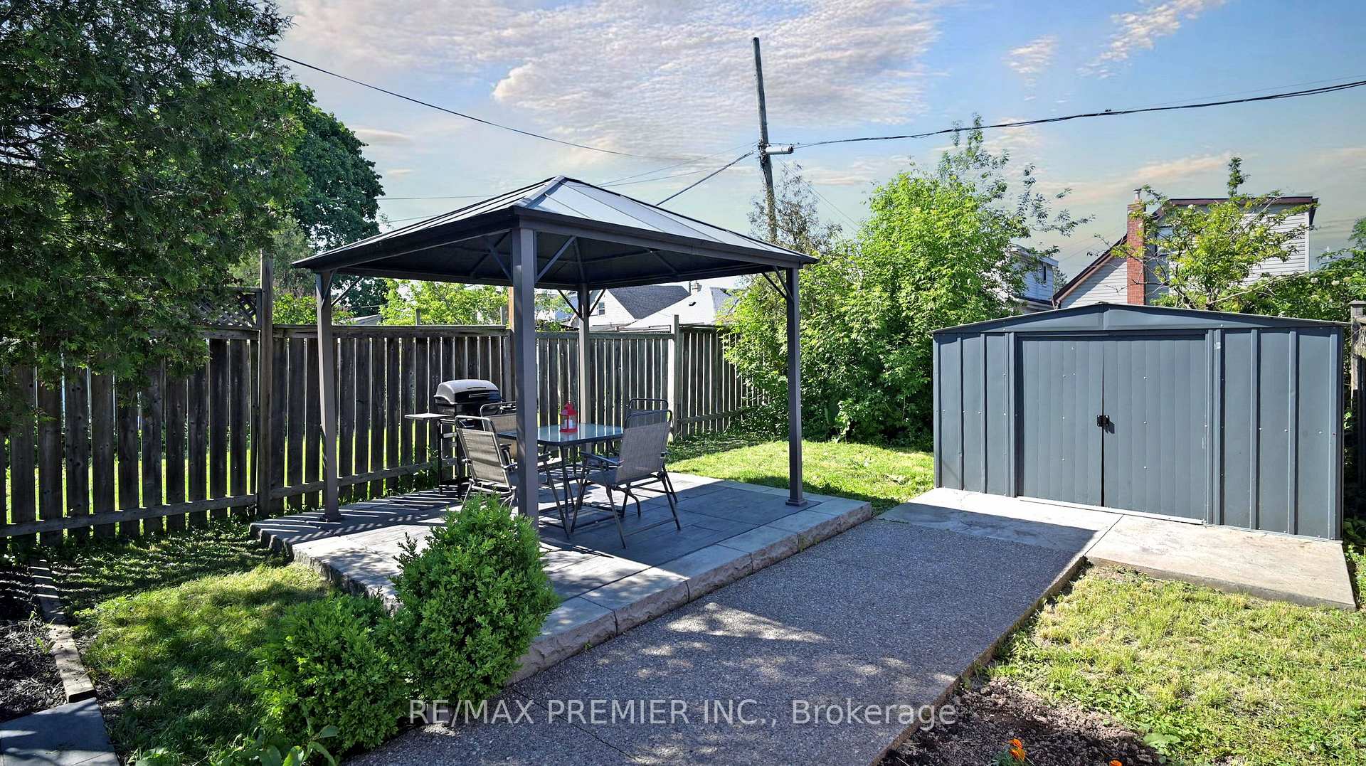 Photo 27 of 27 Cambridge Avenue, Hamilton, Crown Point — HOMEH