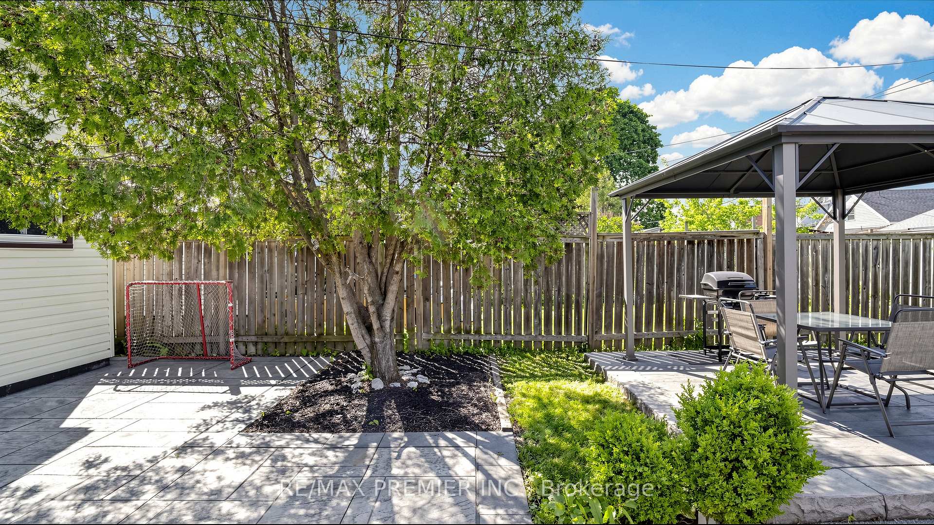 Photo 28 of 27 Cambridge Avenue, Hamilton, Crown Point — HOMEH