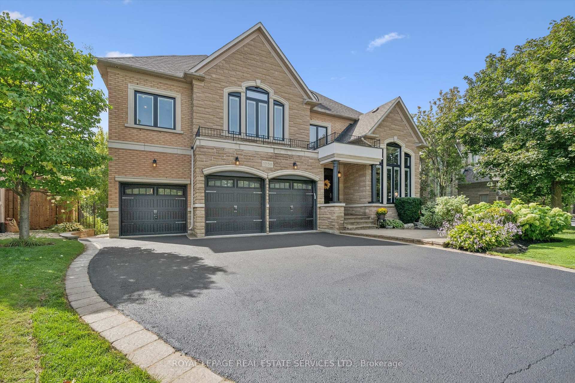 Photo 1 of 1036 Valley Crest Circle, Oakville, River Oaks — HOMEH