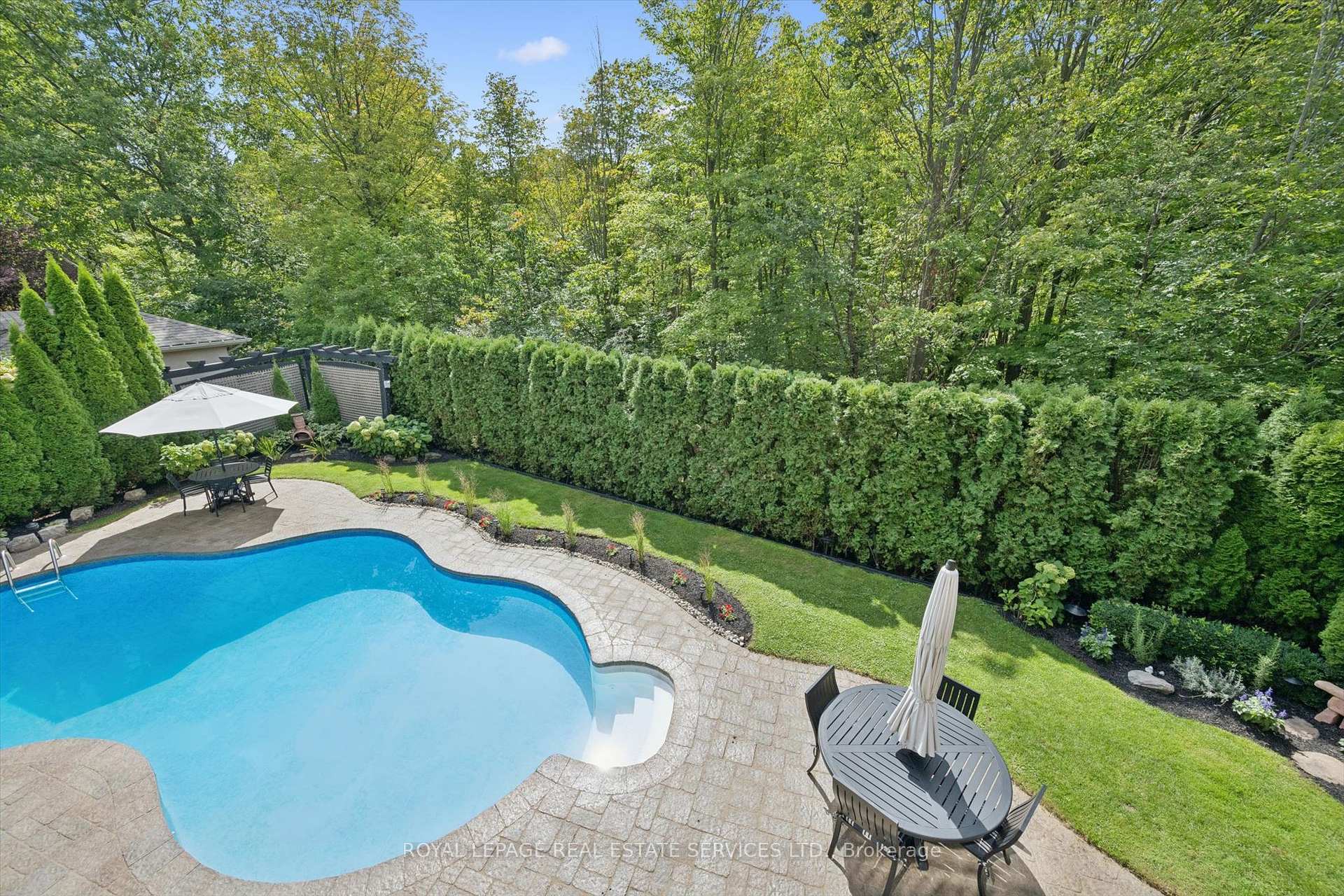 Photo 14 of 1036 Valley Crest Circle, Oakville, River Oaks — HOMEH