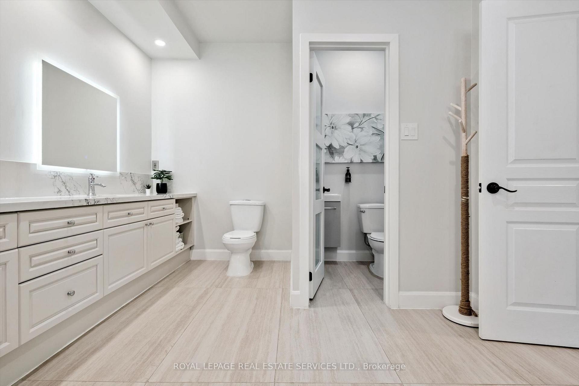Photo 18 of 1036 Valley Crest Circle, Oakville, River Oaks — HOMEH