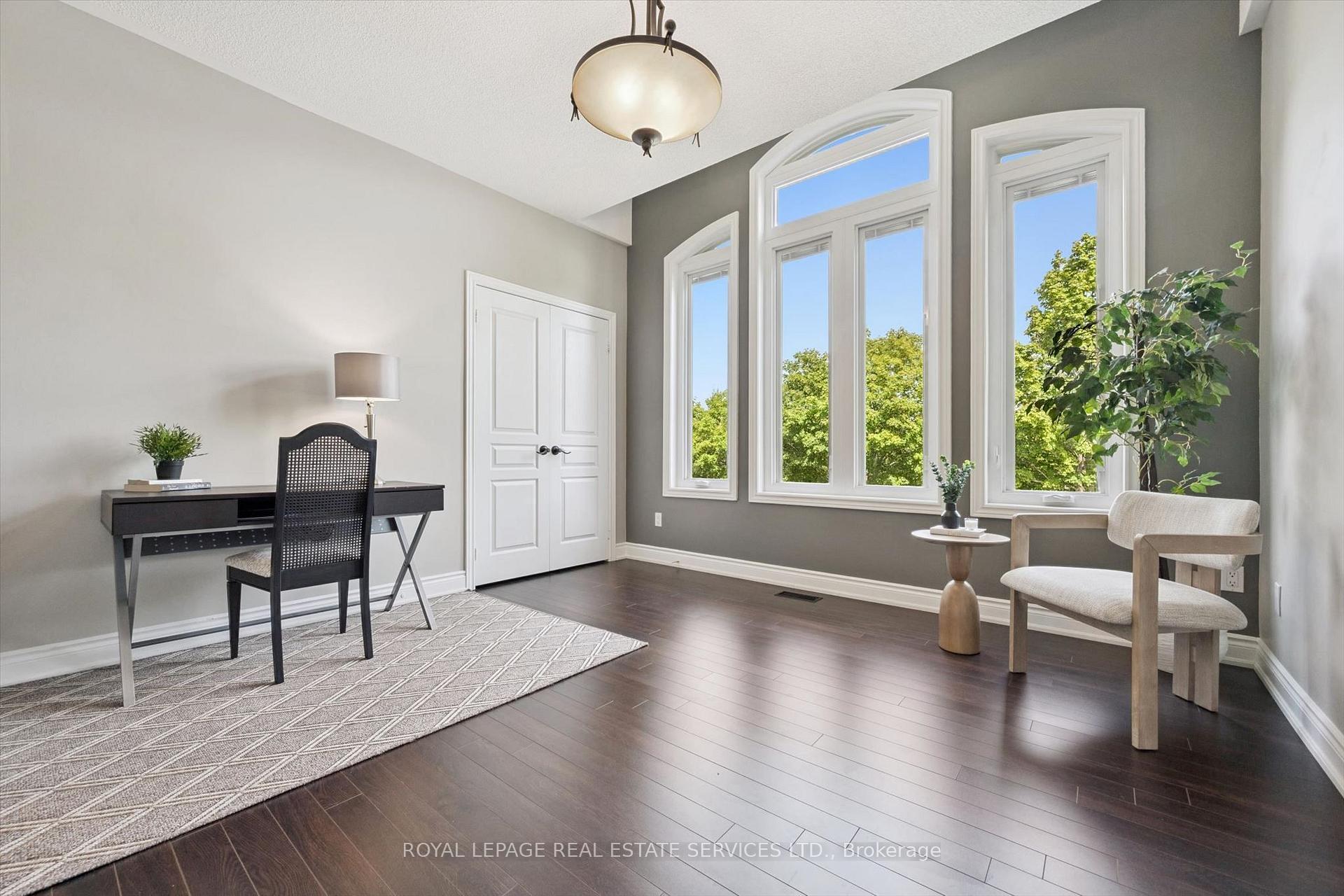 Photo 21 of 1036 Valley Crest Circle, Oakville, River Oaks — HOMEH