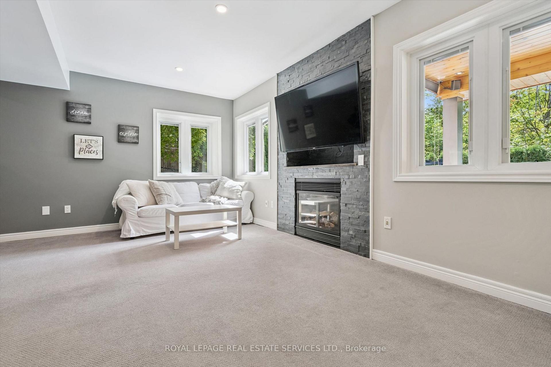 Photo 24 of 1036 Valley Crest Circle, Oakville, River Oaks — HOMEH