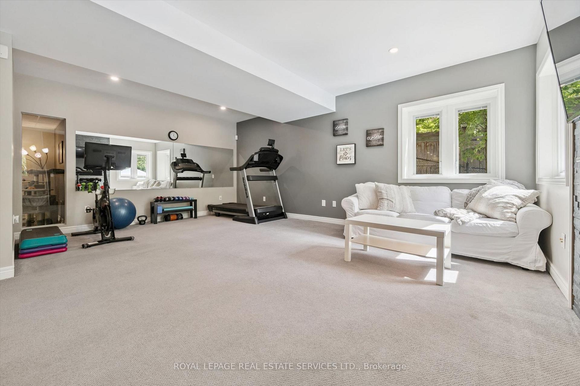 Photo 25 of 1036 Valley Crest Circle, Oakville, River Oaks — HOMEH