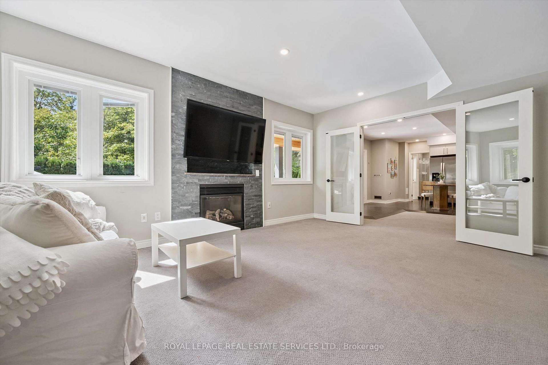 Photo 26 of 1036 Valley Crest Circle, Oakville, River Oaks — HOMEH