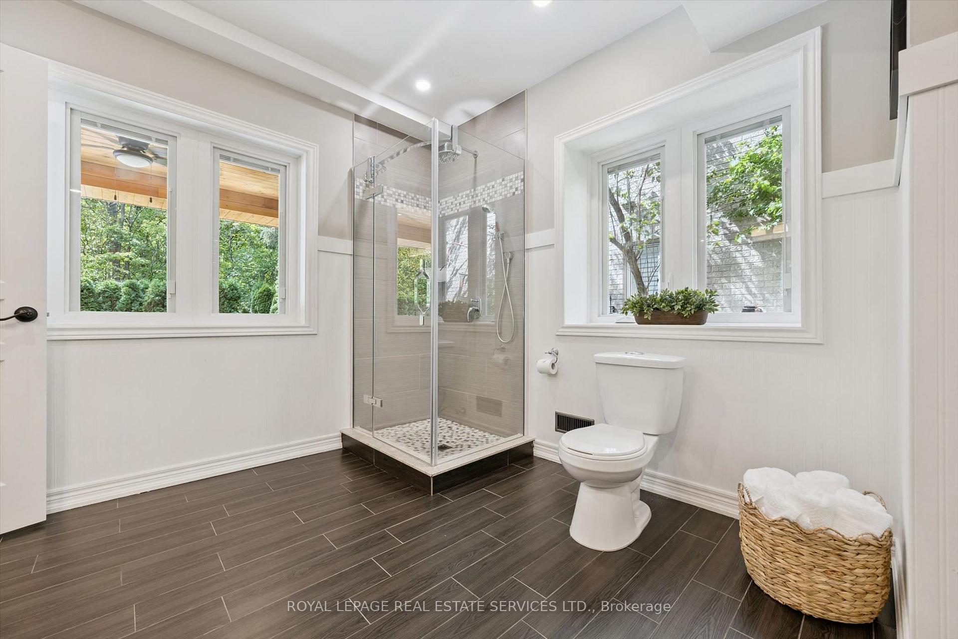 Photo 29 of 1036 Valley Crest Circle, Oakville, River Oaks — HOMEH