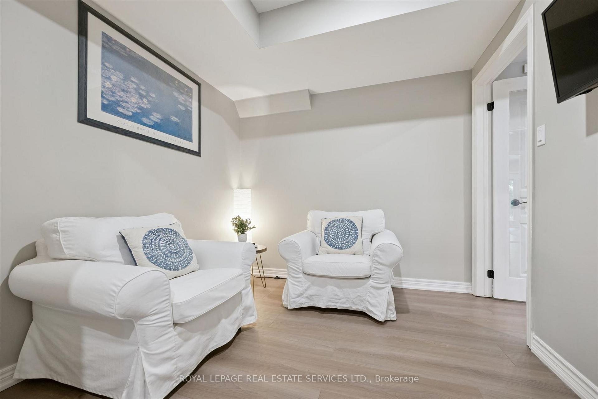 Photo 32 of 1036 Valley Crest Circle, Oakville, River Oaks — HOMEH