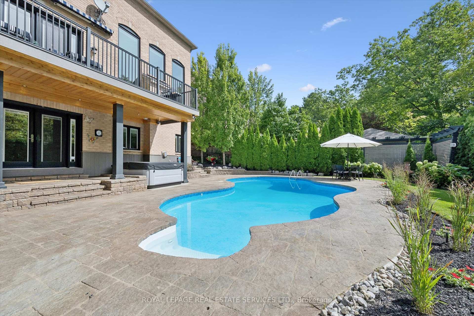 Photo 39 of 1036 Valley Crest Circle, Oakville, River Oaks — HOMEH