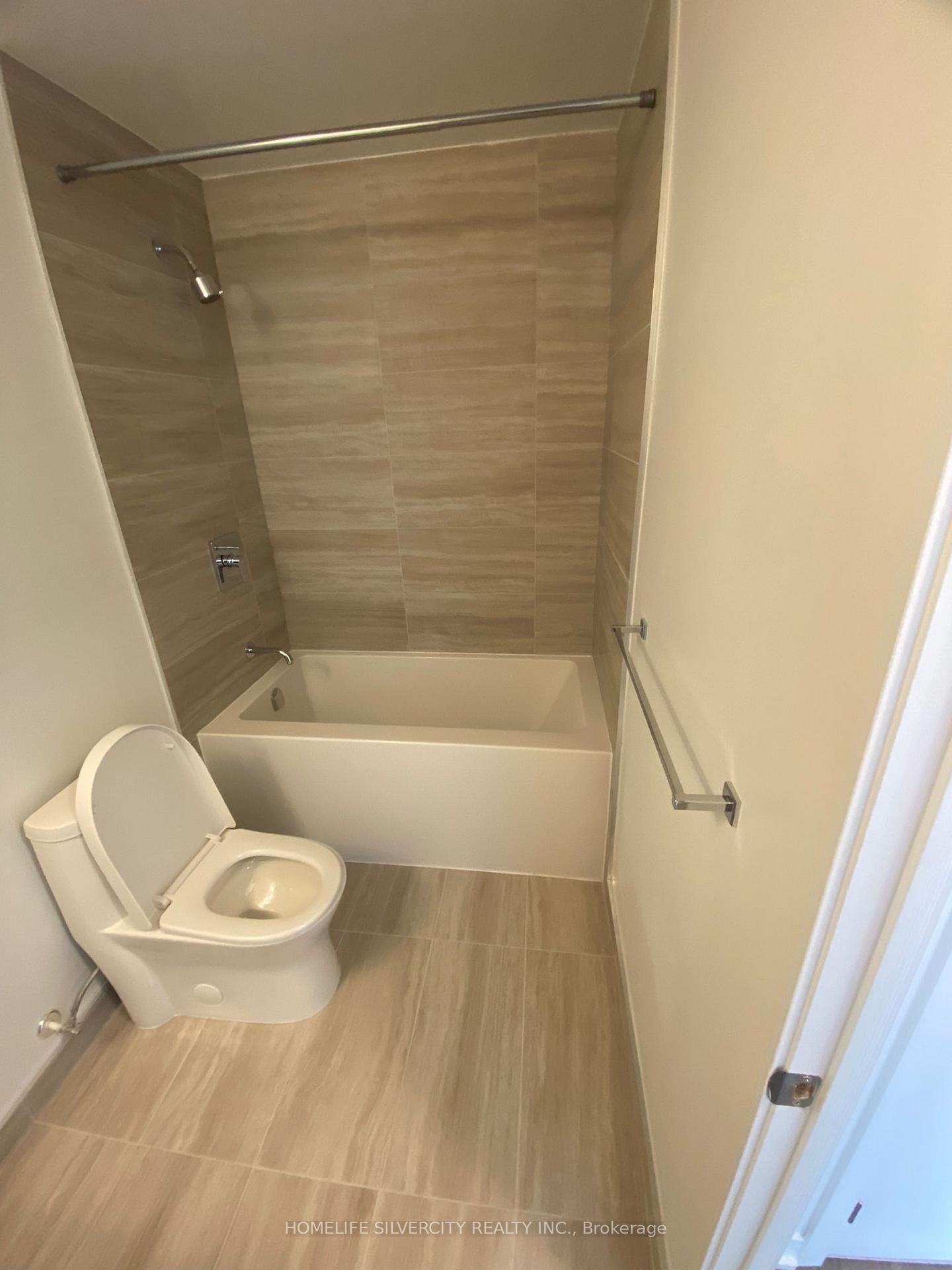 Photo 4 of Unit 313, 474 Caldari Road, Vaughan, Concord — HOMEH